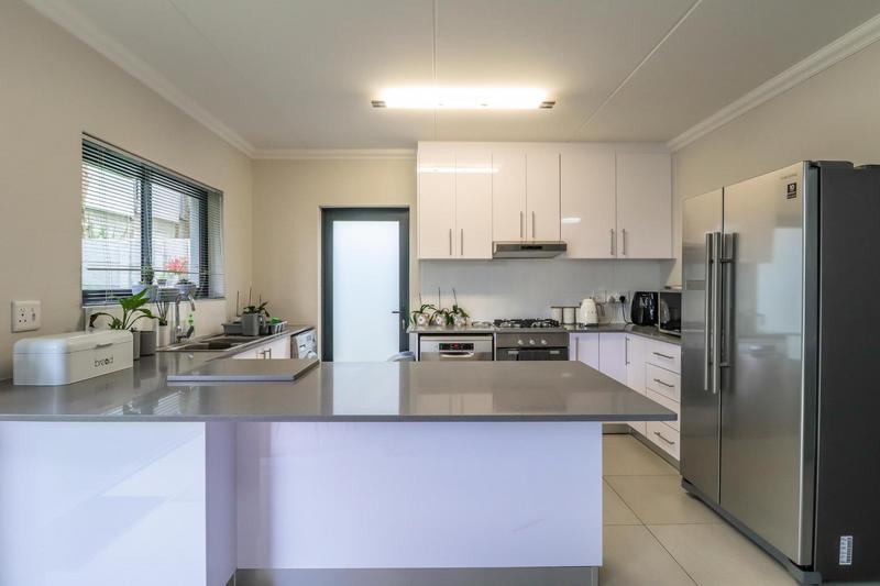 3 Bedroom Property for Sale in Protea Heights Western Cape